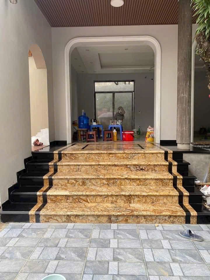 Đá hoa cương tự nhiên tại kho Quận 12